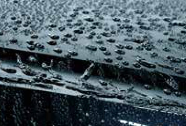はっ水力が強く、洗車の回数を極端に減らせる